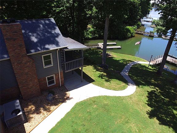 2nd image of 153 Seagrove Ln