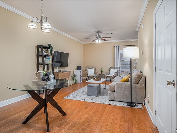 5th image of 3218 Veterans Memorial Pkwy APT 516