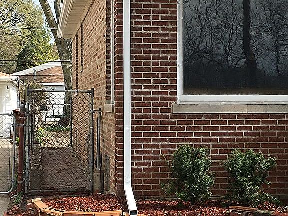 Side walk left of house