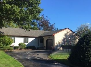 7 Osprey Dr, East Patchogue, NY 11772