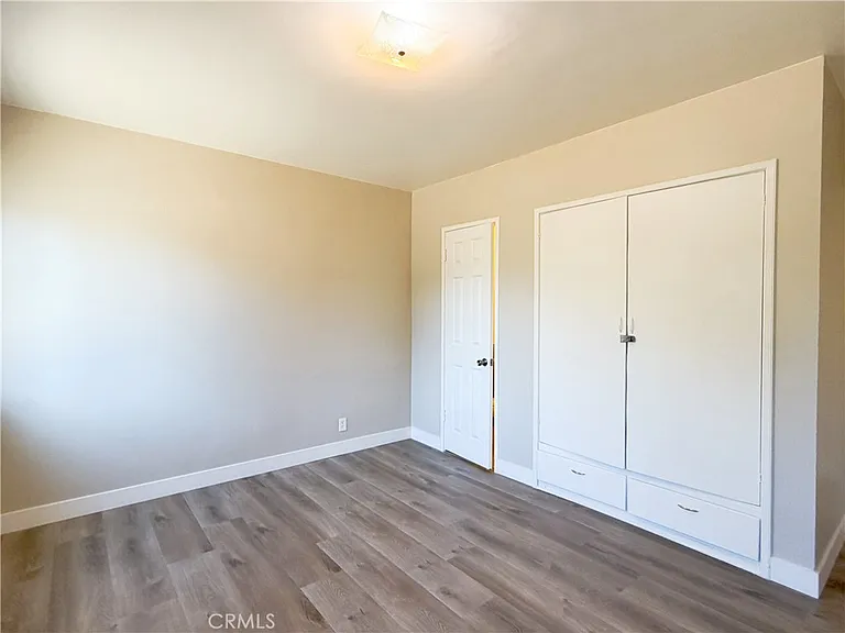 320 E Marshall St #A — Photo 25
