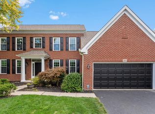 373 Ashmoore Cir E, Powell, OH
