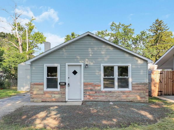 561 Erickson Ave