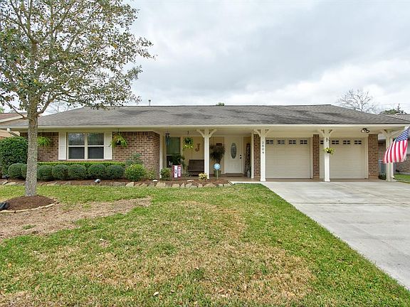 3rd image of 2804 Shady Creek Dr