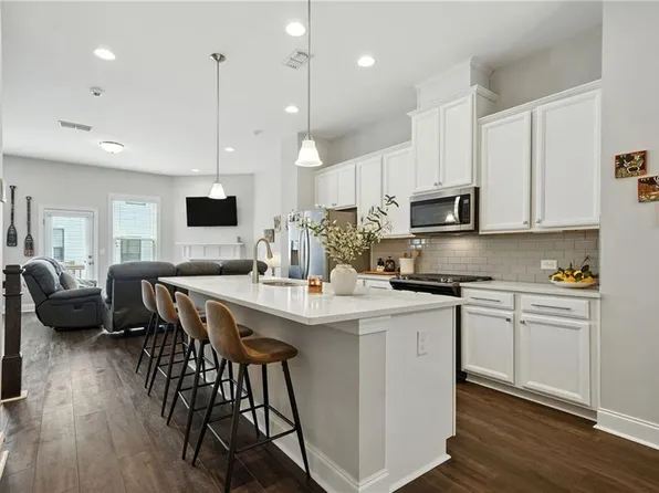 705 Bismark Rd, Atlanta, GA 30324