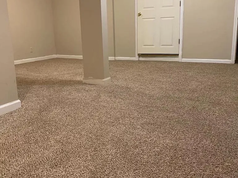 1033 Aderly Ln — Photo 13