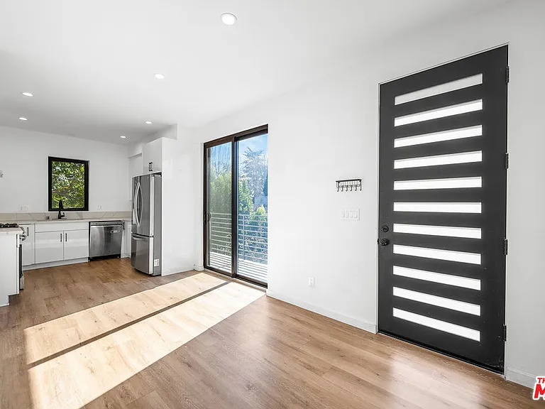 2646 Westwood Blvd — Photo 15