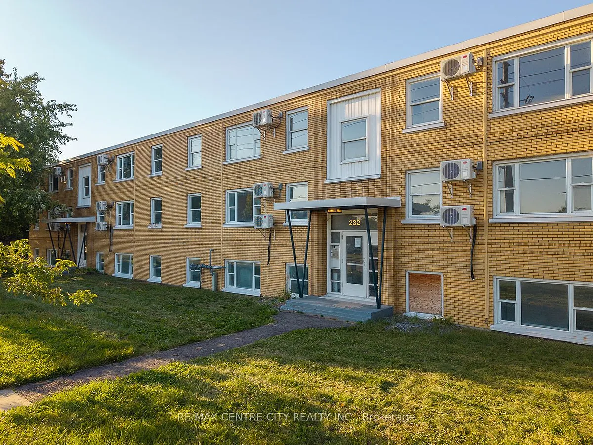 Building Photo - 232 Elm St #7