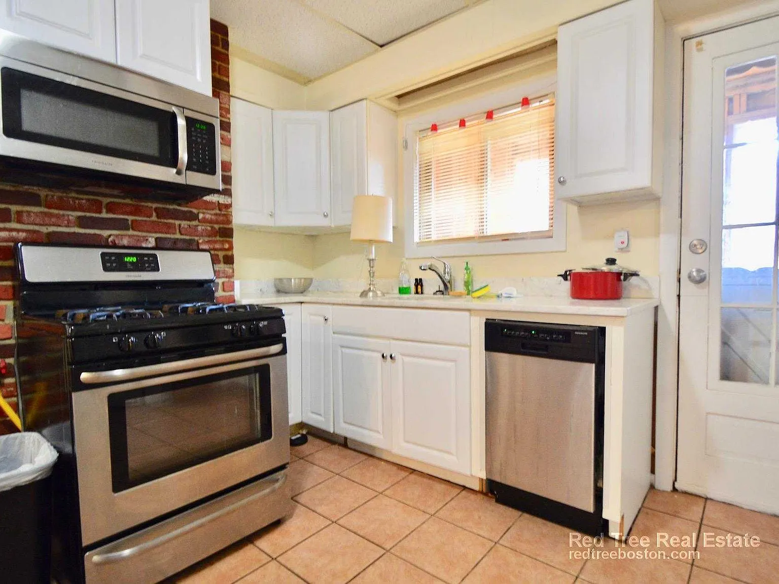 4 bed, $3,300 — Photo 3