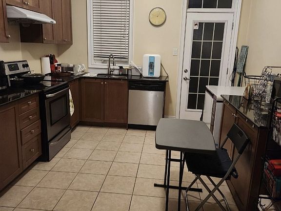 5th image of 2 Hayes Ln