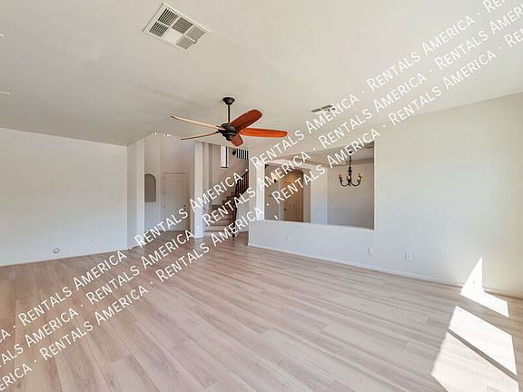 3rd image of 5433 W Red Bird Rd