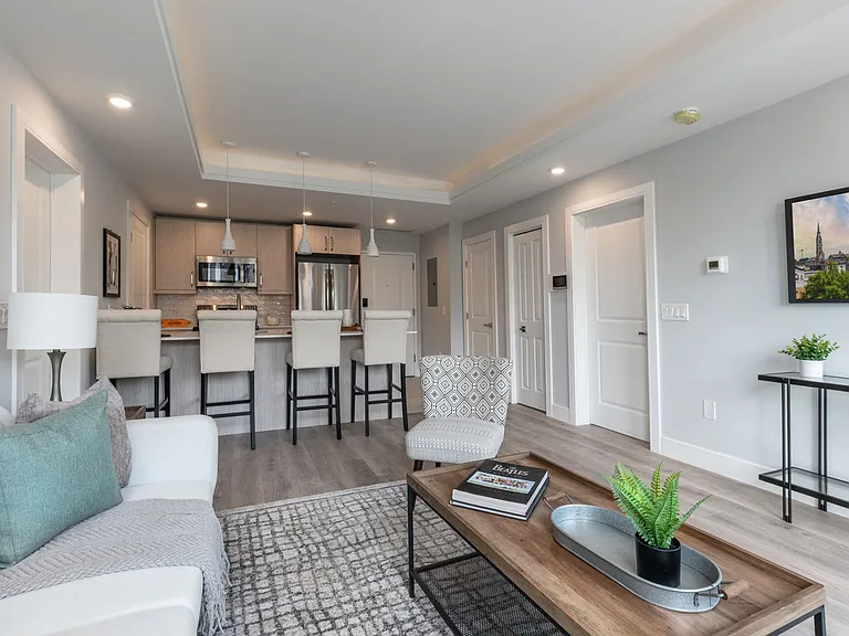 1222 N Marshall St — Photo 99