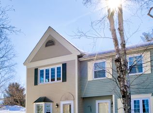 528 Fox Hollow Dr #528, Hudson, NH 03051