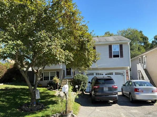2 Morning Glory Rd, Cumberland, RI 02864