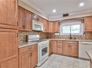 11 Victory Ct #11, Old Bridge, NJ 08857