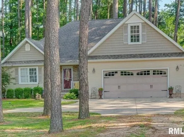 17806 E Shadow Lake Rd, Mount Vernon, IL 62864