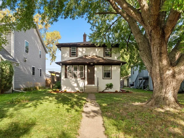 1724 Malvern St, Lauderdale, MN 55113