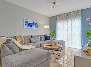 1490 W 42nd Pl APT 303, Hialeah, FL 33012