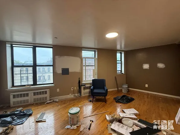 2830 Frederick Douglass Boulevard image 1 of 7