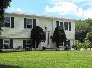 60 Bedford Dr, South Kingstown, RI 02879