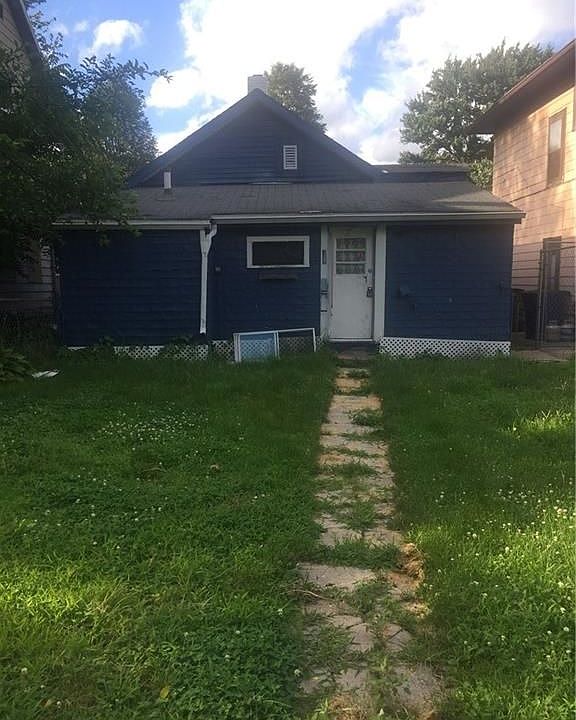 2nd image of 1005 Orchard St