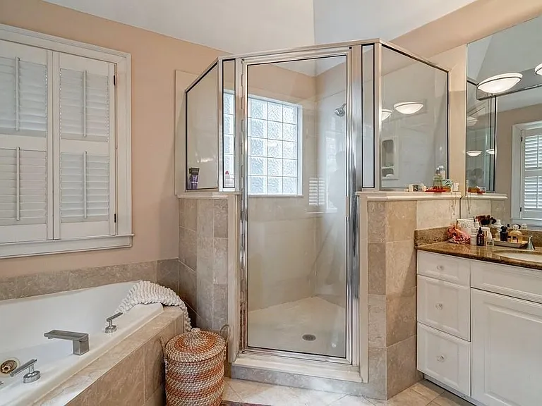 2724 Atwood Rd NE — Photo 17