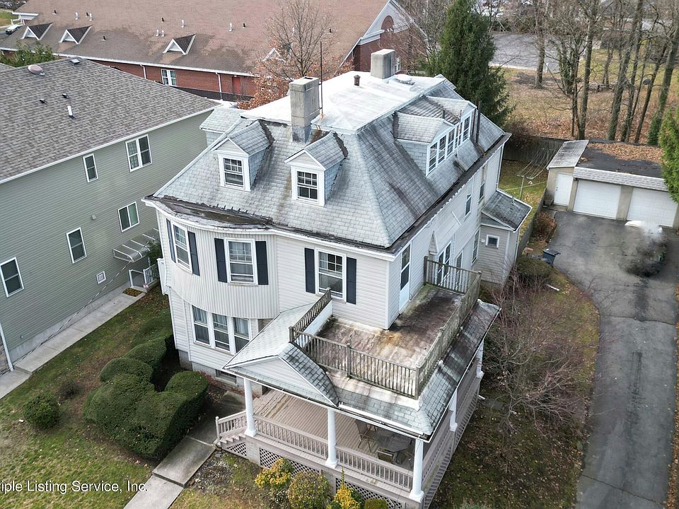 1st image of 256 Bard Ave
