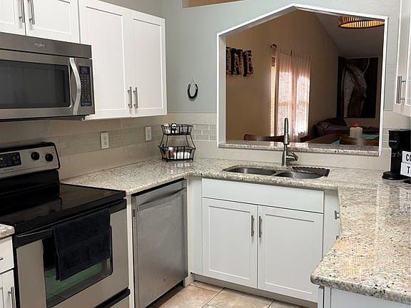 3rd image of 571 Milburne Close