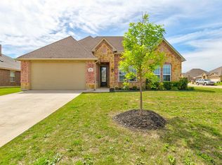 1173 Sapphire Ln, Joshua, TX 76058