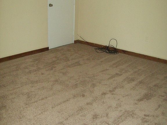 5th image of 4310 Mount Vernon Ave