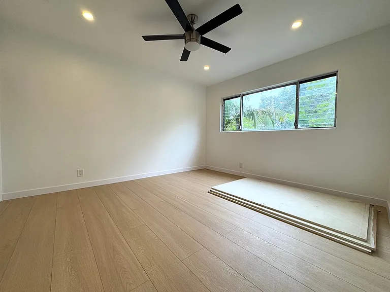 1020 N Edinburgh Ave #6 — Photo 10