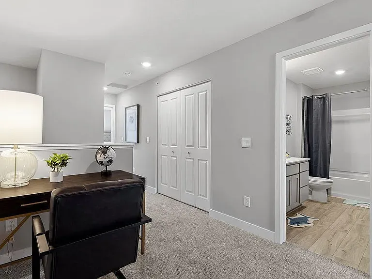 1270 Ashbury Dr — Photo 8