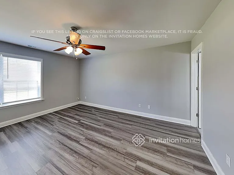 204 Corinthian Dr — Photo 11