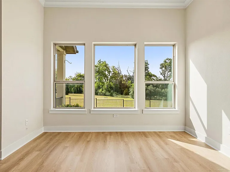 9507 McKnight Loop — Photo 13