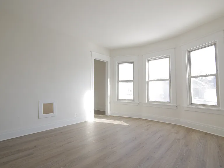 100 Zittel St #2 — Photo 4