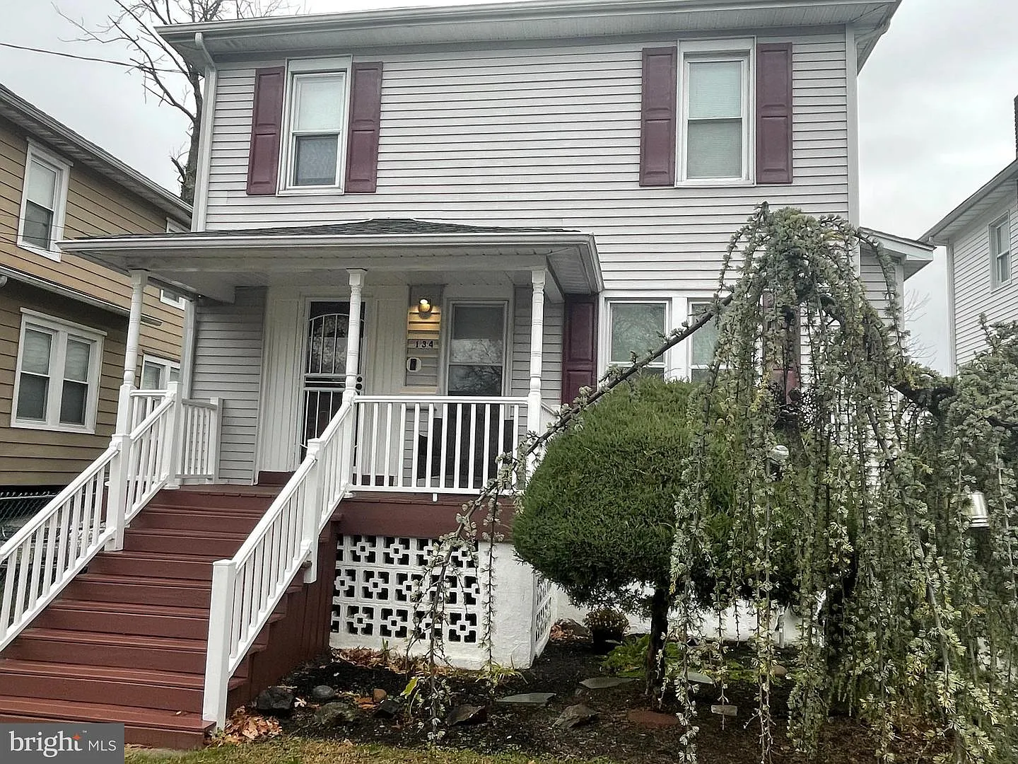 134 Oliver Ave photo 1