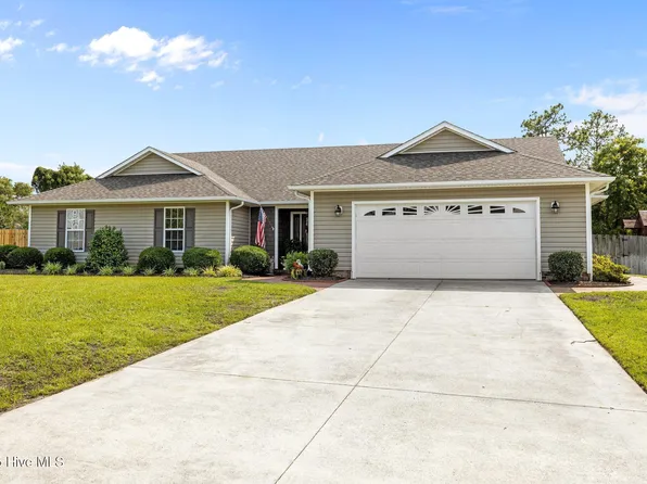 111 Tifton Circle, Cape Carteret, NC 28584