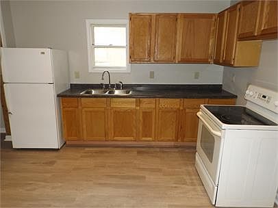5th image of 40 N Marion St APT 1