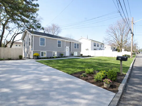 58 S 25th St, Wyandanch, NY 11798