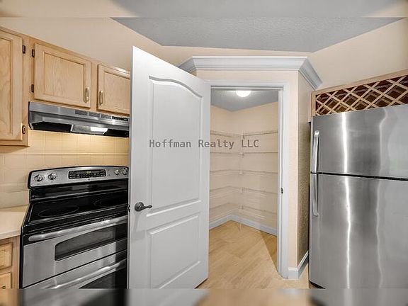 5th image of 755 Mainsail Dr #755