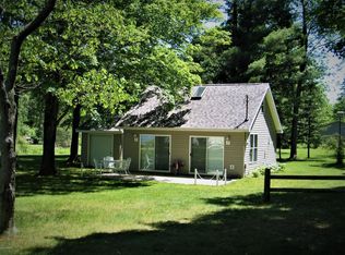 5092 Lake Dr, Grand Junction, MI 49056