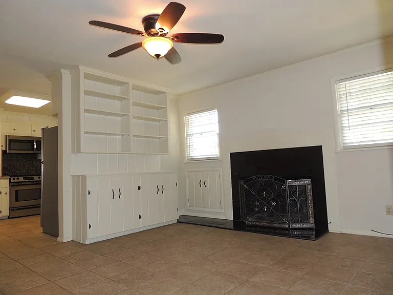 1305 Lawson Ave — Photo 10