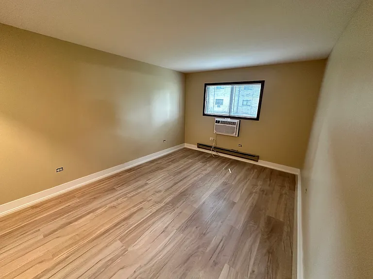 1856 N Goodwin Dr #1B — Photo 10