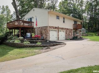 8324 55th St, Coal Valley, IL 61240