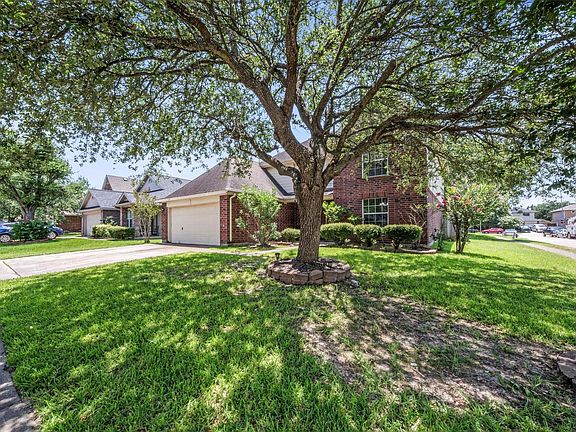 5th image of 924 Chad Ln
