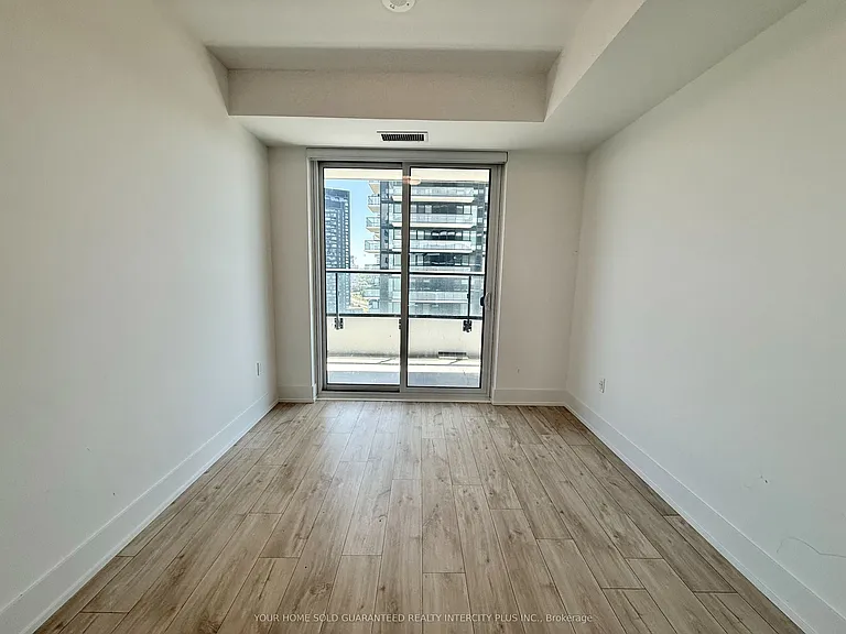 10 Inn On The Park Dr #1804 — Photo 11