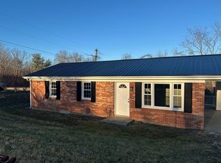 276 Lake Neomia Rd, Clay City, KY 40312