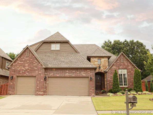 10809 S Redbud Pl, Jenks, OK 74037