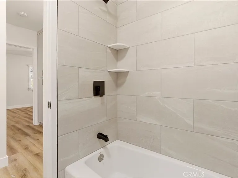 2151 Euclid Ave — Photo 17