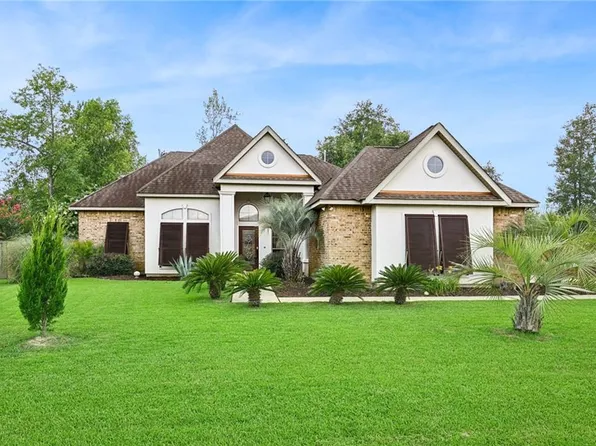 529 Place Street Laurent, Covington, LA 70433